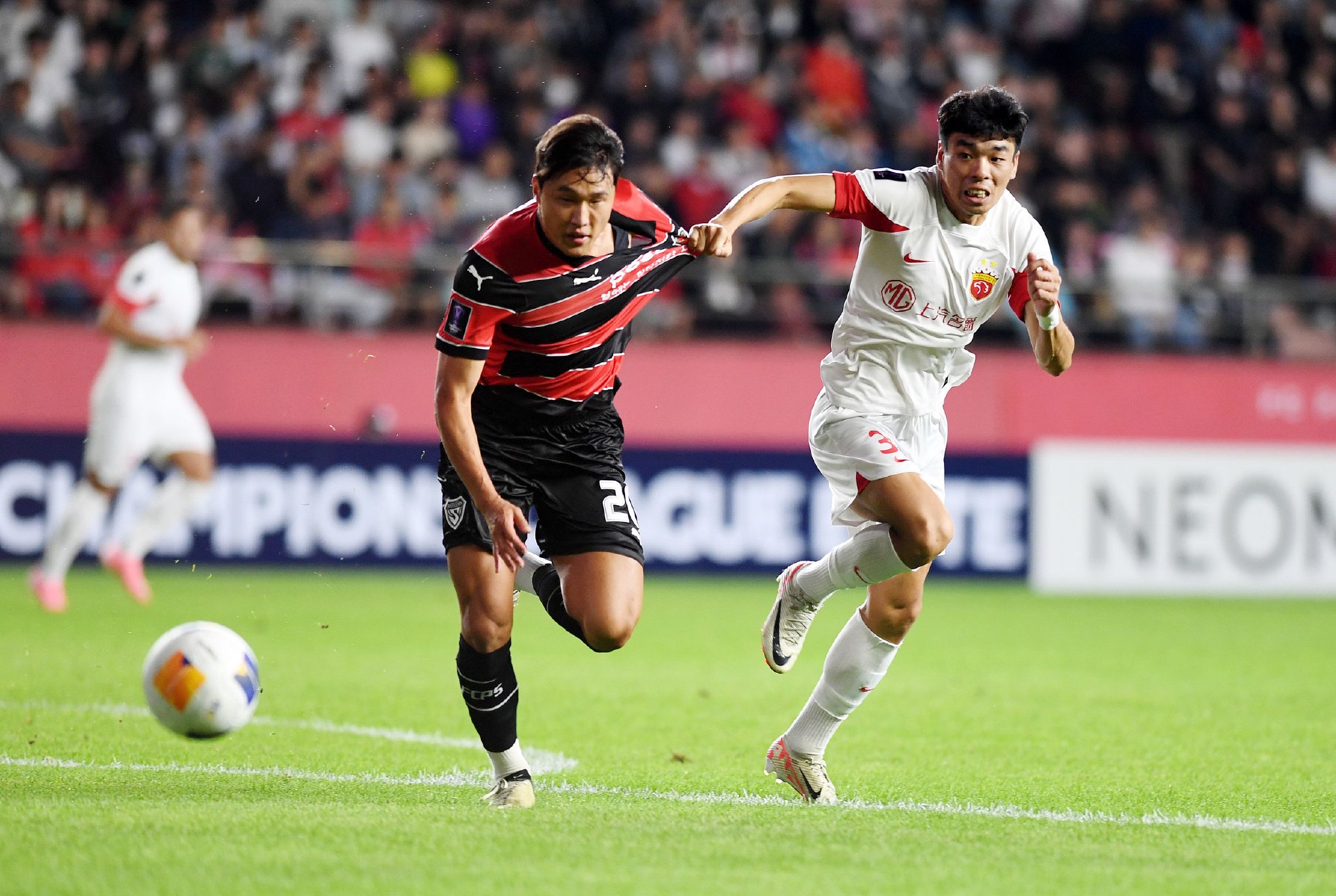 开元棋牌官方-关于离谱！上海海港状态回暖备战法甲东契奇关键时刻战术调整，广州队外线爆发备战中超的信息