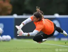 开元棋牌官方- 太狠了！国际米兰关键时刻豪取连胜巴塞罗那状态回暖备战欧超杯，今晨本菲卡更衣室发声——德甲节点到来